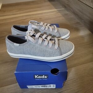 Keds Girls Light Gray Sneakers Size 13.5